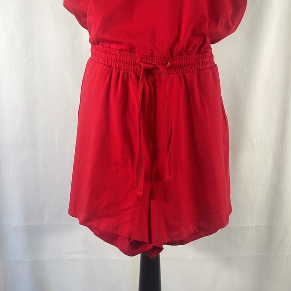 Calvin Klein red,sleeveless,jumper, shorts,V neck,Elastic, tie waist,New - Picture 3 of 14